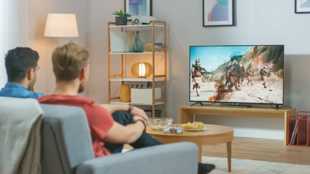 tv ultra hd canapé