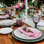Impressionnez vos invités avec une table parfaitement présentée pour votre dîner !